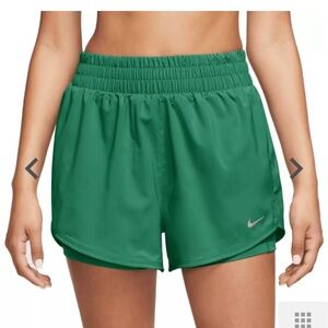 Women’s nike one 3” 2 in 1 dri-fit shorts. Emerald green. Size small. Like new.